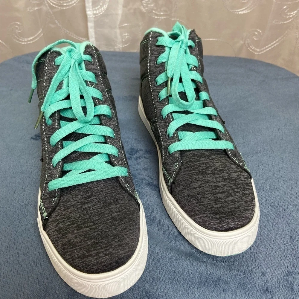 Fila High Top Women’s Sneaker NWOT , 5